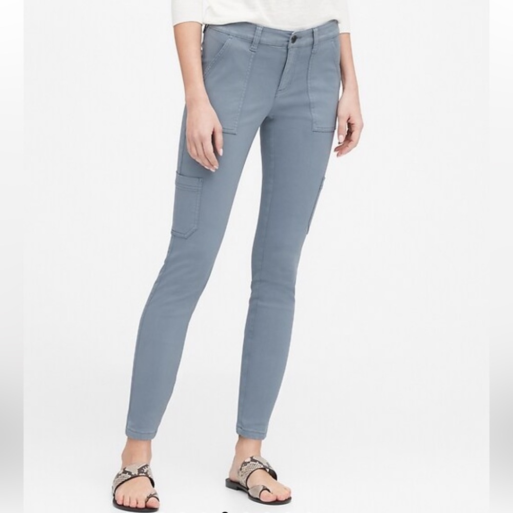 Banana Republic Skinny Cargo Chino Sloan Fit